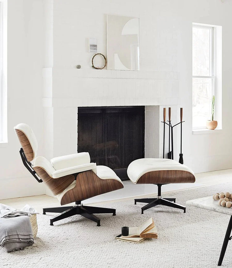 Lounge Chairs and Seating