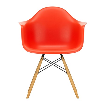 Eames Plastic Armchair DAW Red