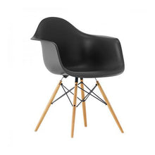 Eames Plastic Armchair DAW Black